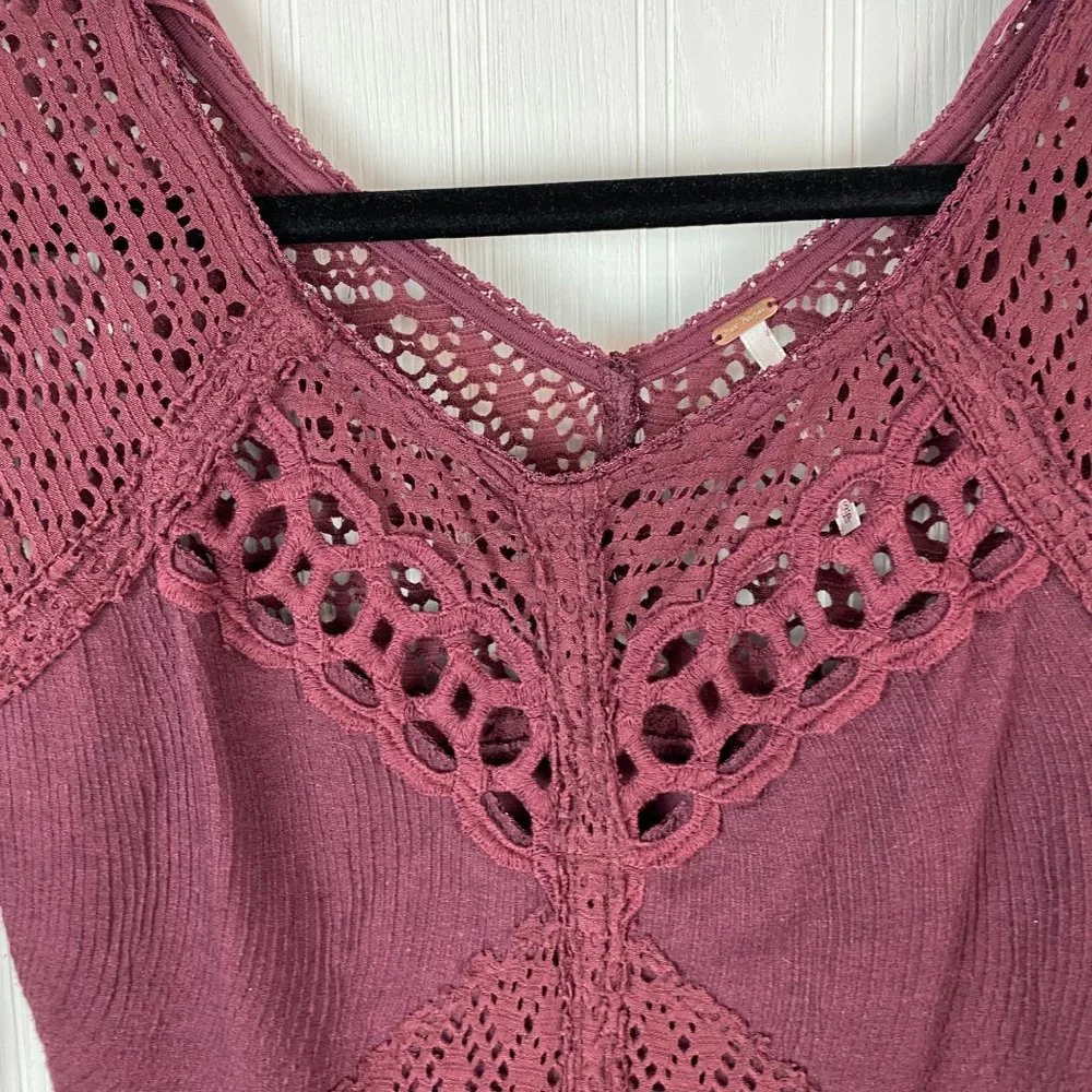 Free People City Girl‎ Bodycon Dress Maroon crochet & lace detail size XS